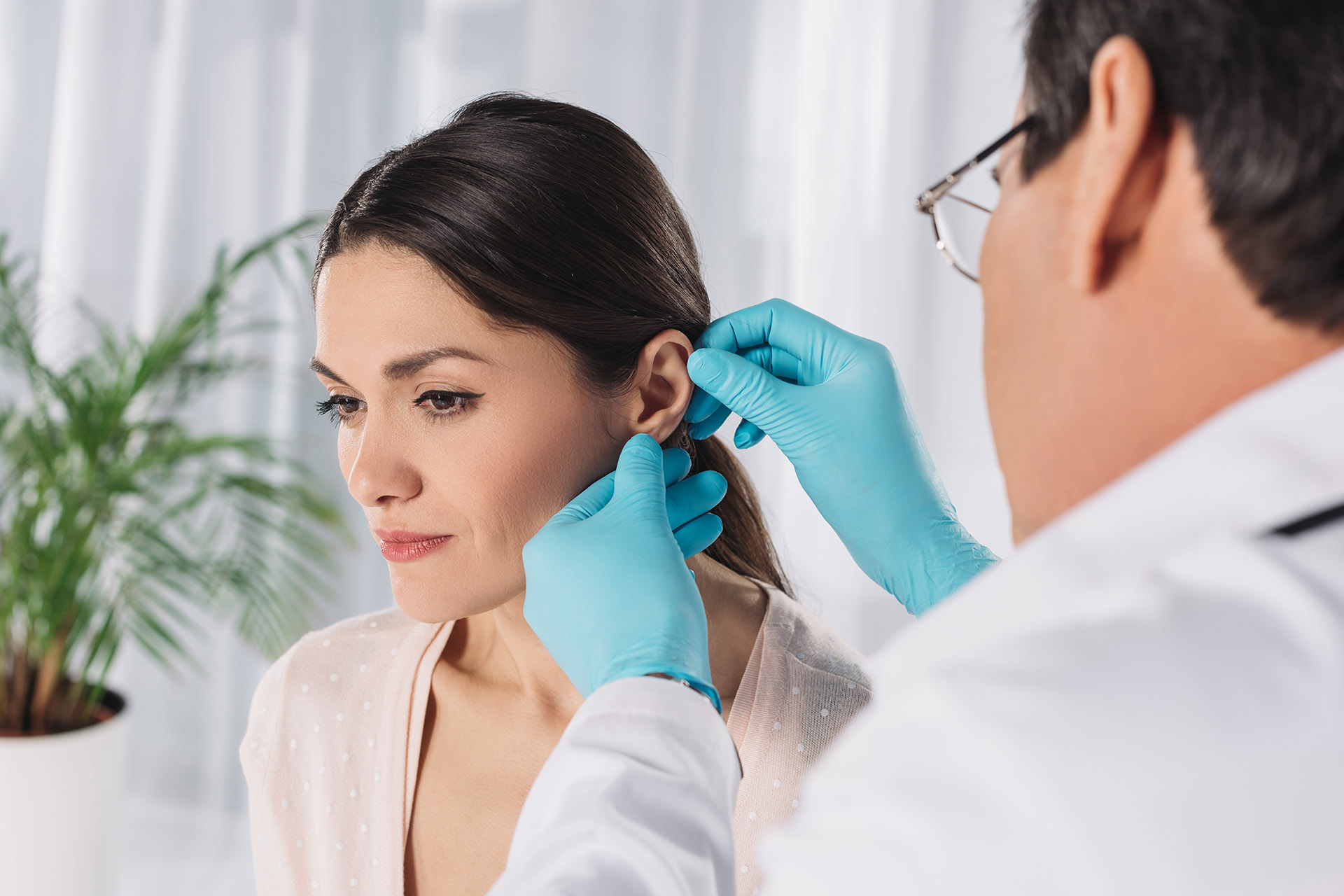 Dr. Michel Beluche - Otorrinolaringologista Piraju SP